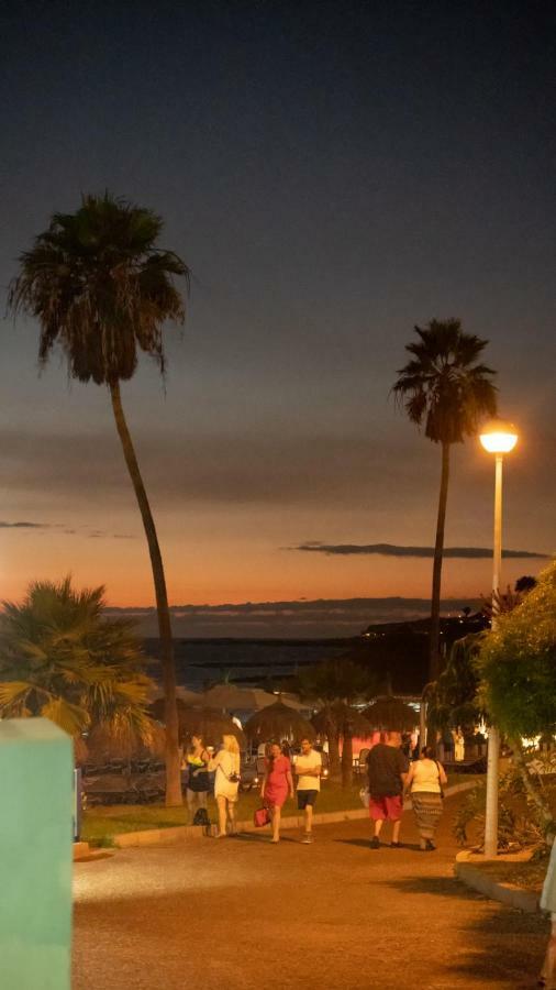 Comodoro Estudio Vista Mar Explotaciones Ravel アロナ エクステリア 写真